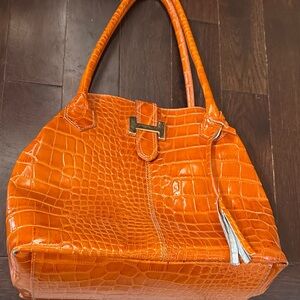 Vera Pelle Orange Crocodile-Embossed Shoulder Bag